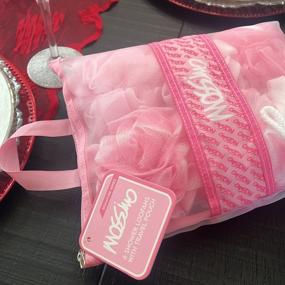 NWT Mossimo 6 shower Loofahs with travel bag Pink 💕🛍️💕🛍️💕 - Picture 6 of 8